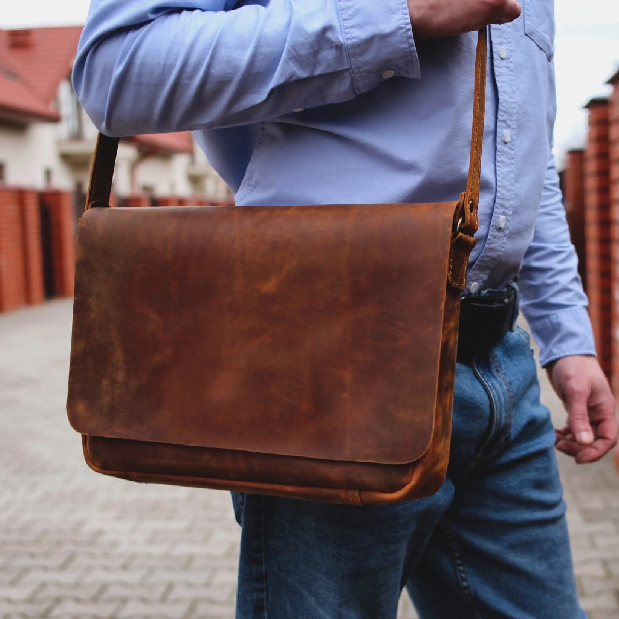 POSTMAN-BAG-004