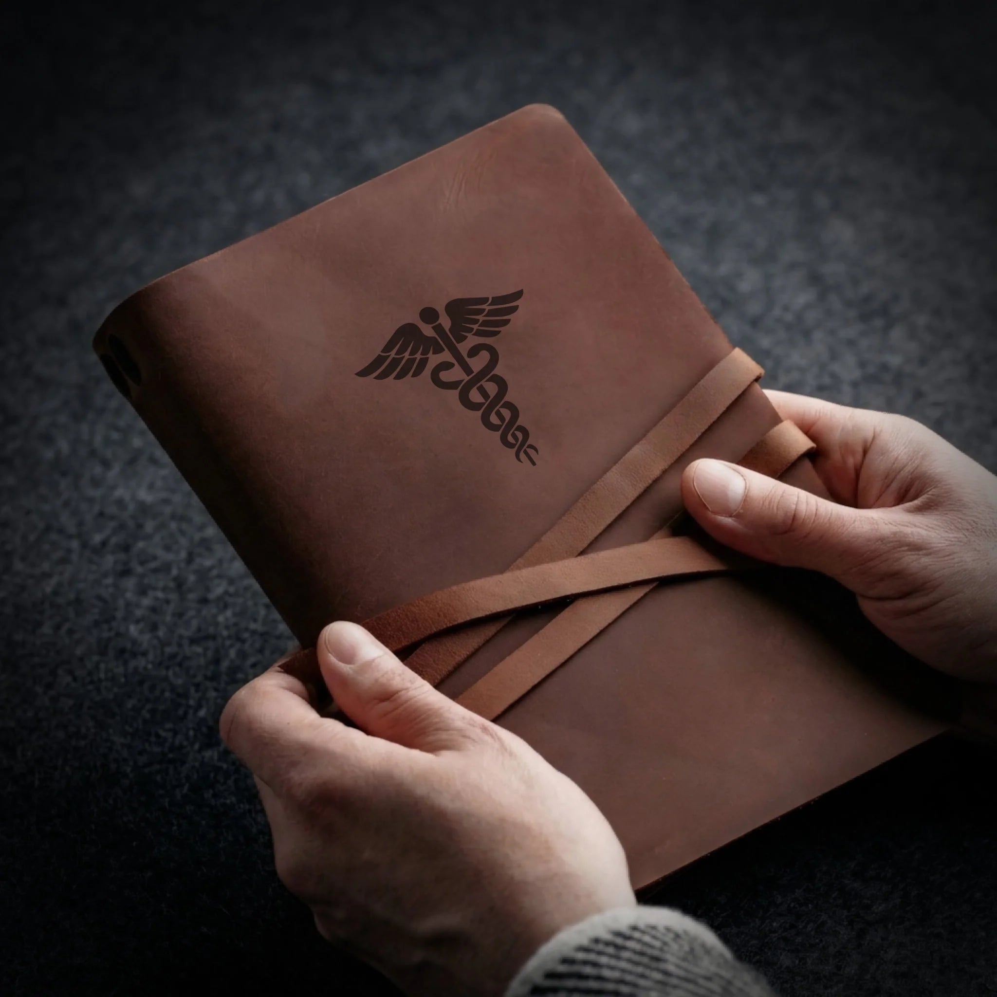 LEATHER-JOURNAL-COMPAS-02