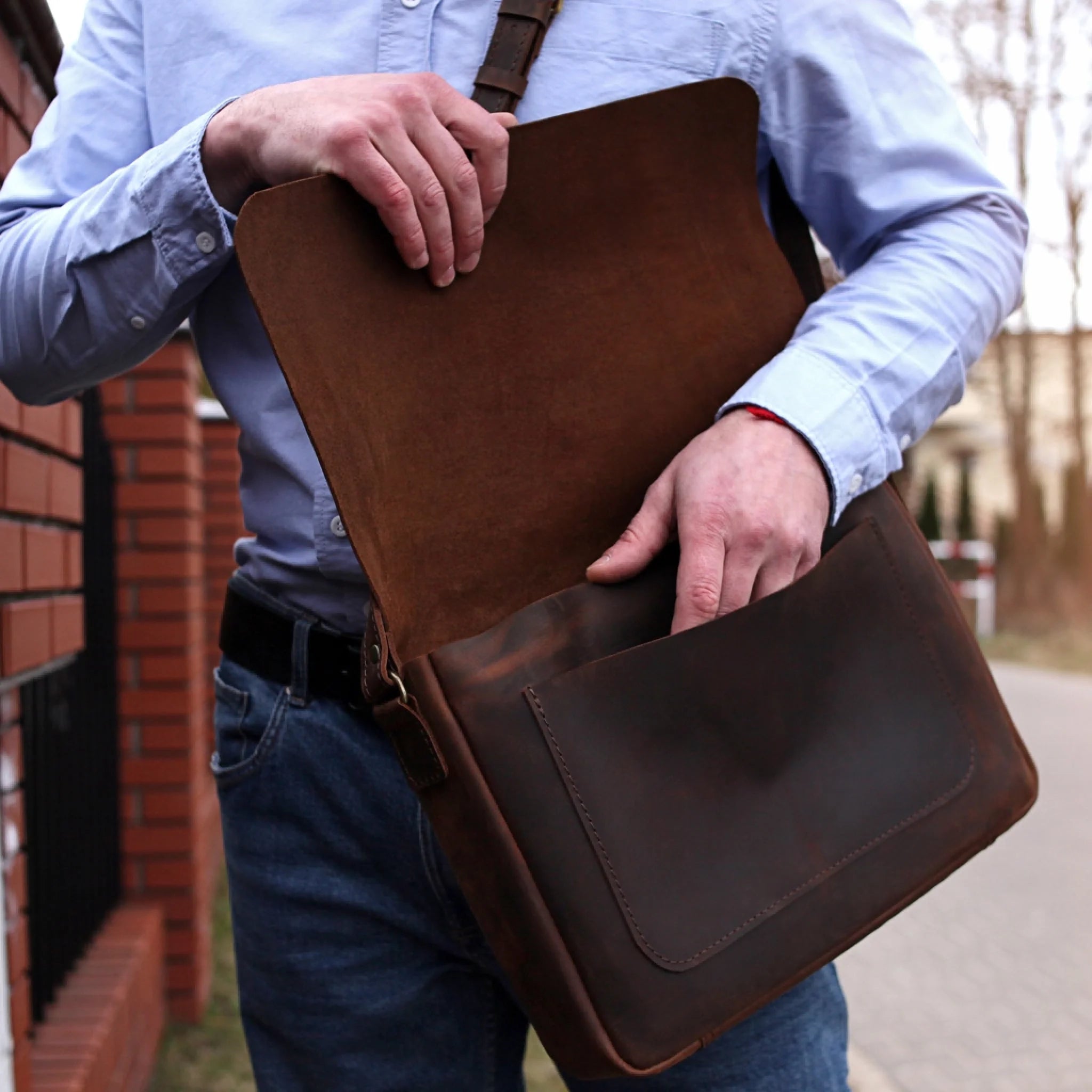 POSTMAN-BAG-002