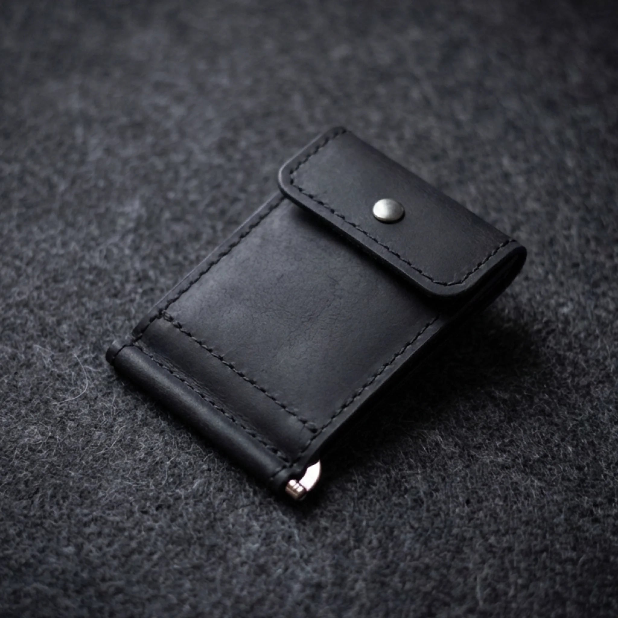 WALLET-CLIPSE-FRONT-SIDE-BLACK