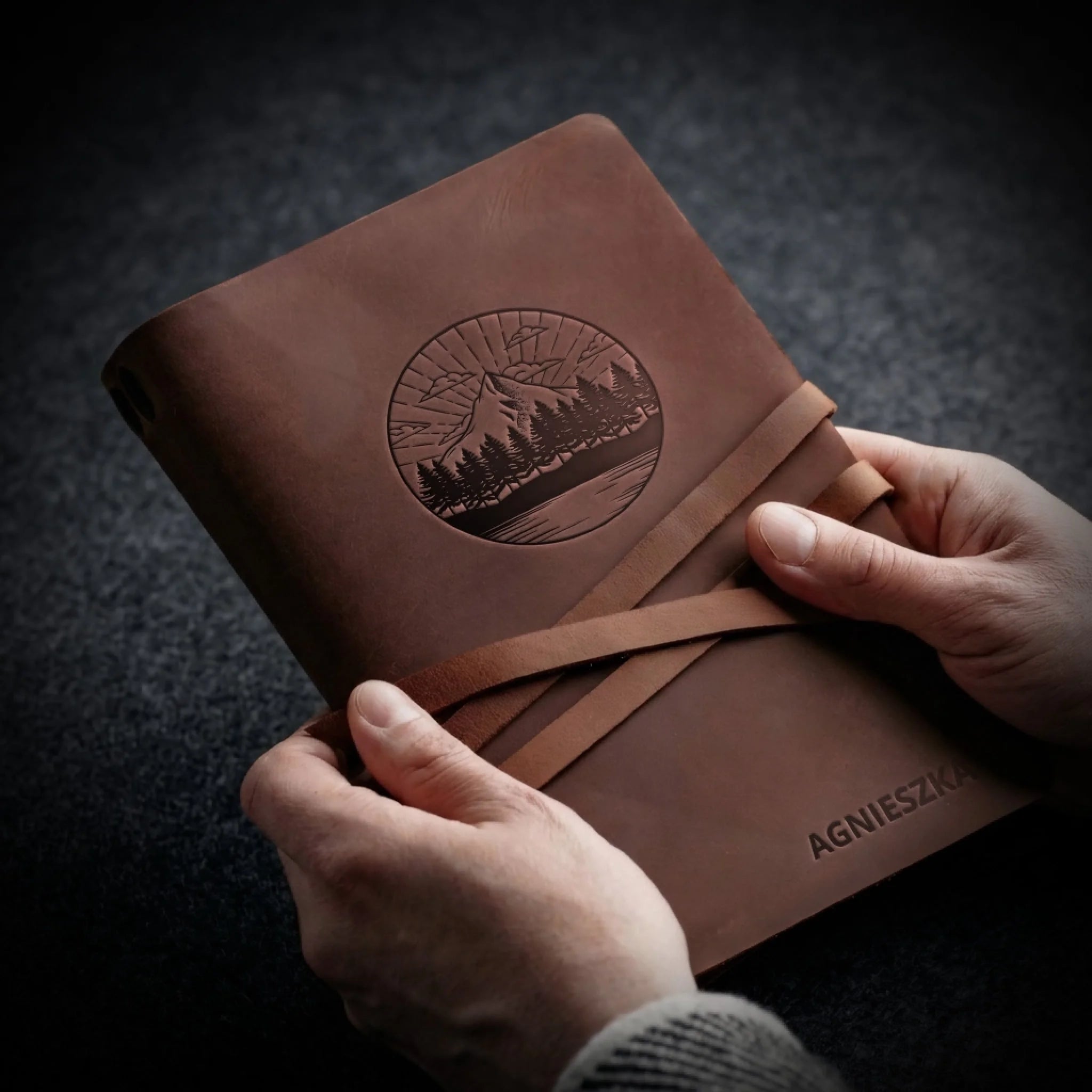LEATHER-JOURNAL-COMPAS-01